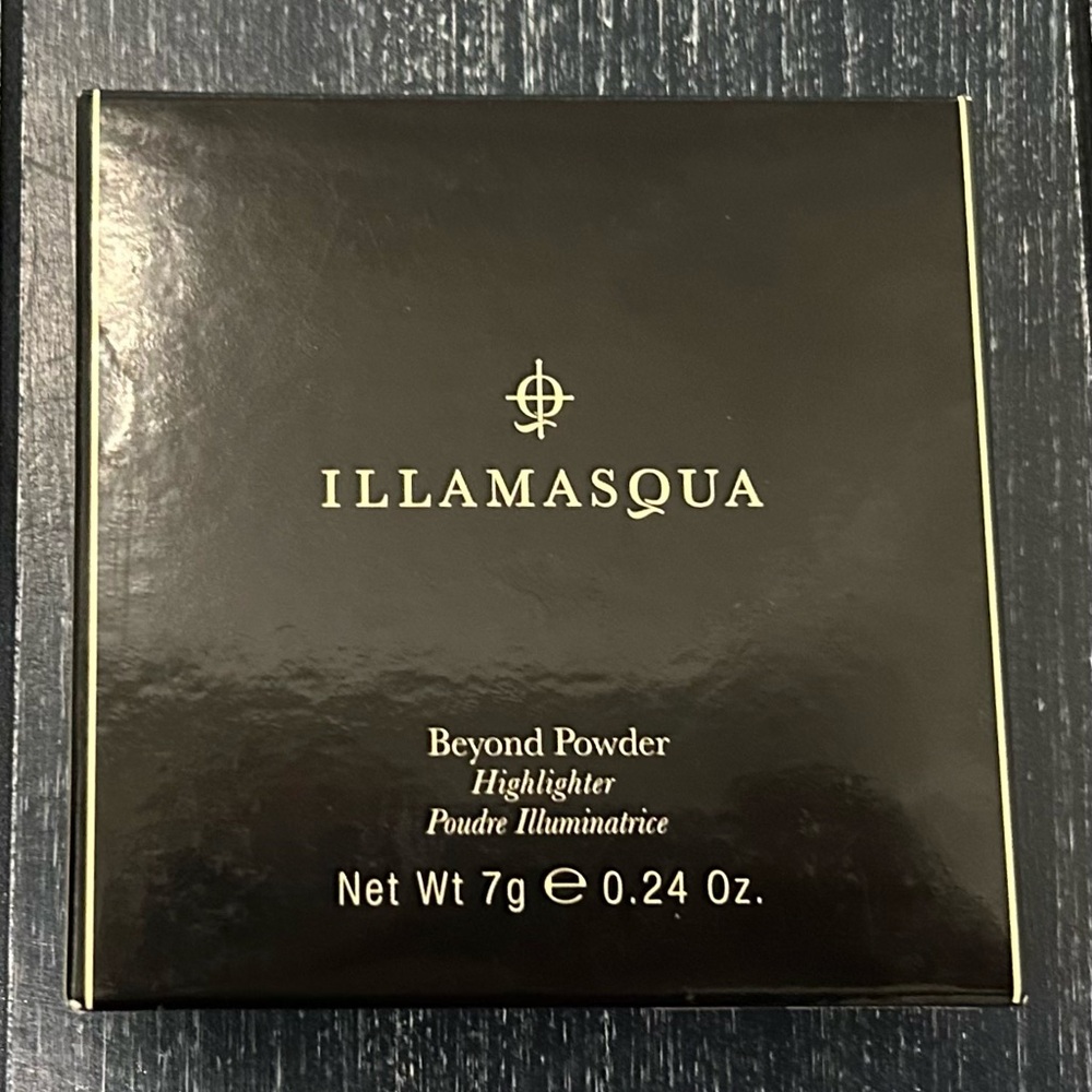 Illamasqua Beyond Powder